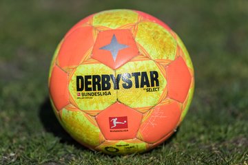Bild 229 - F Hoernerkirchen - Sternschanze 3 : Ergebnis: 0:3